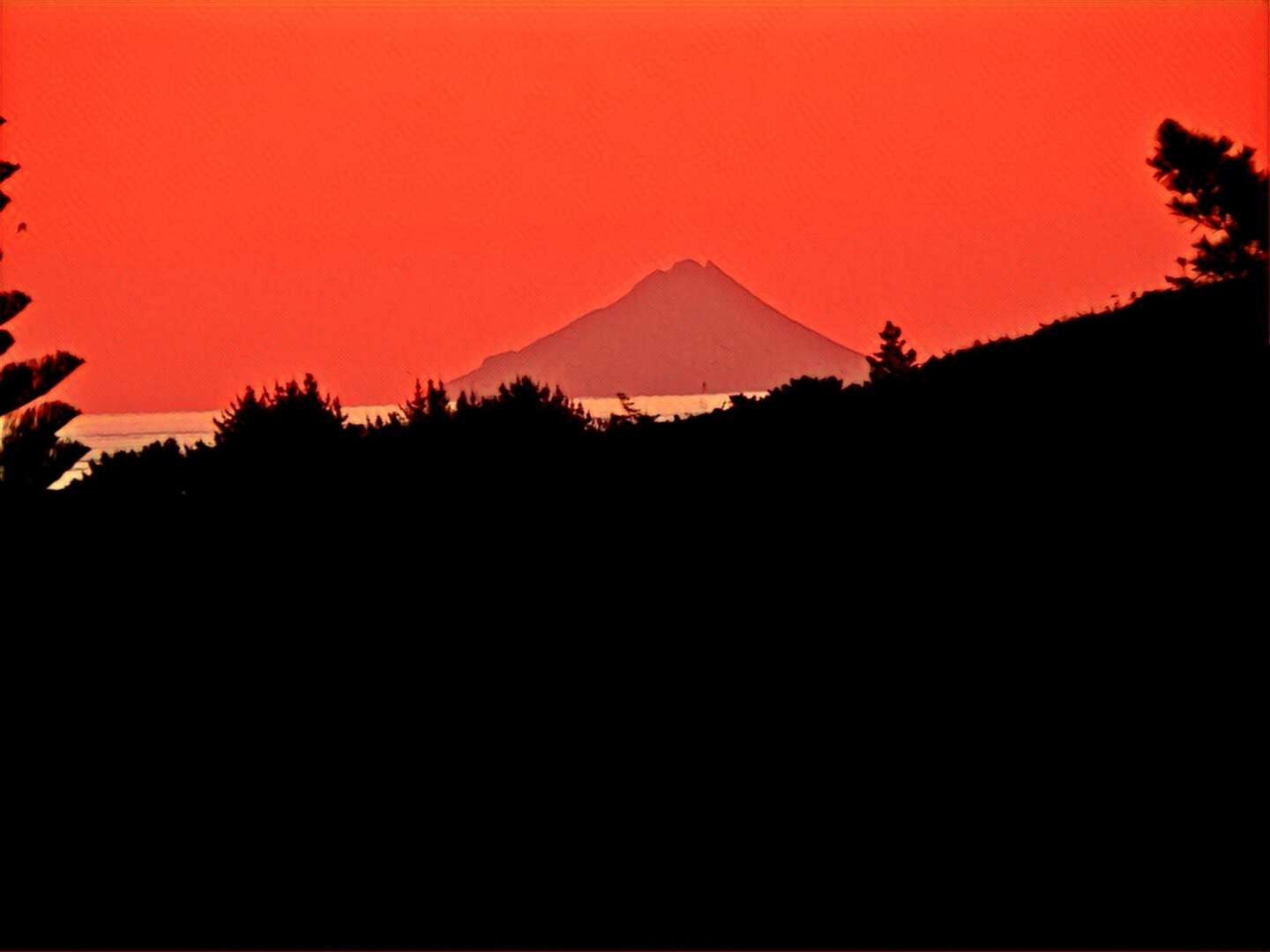 2021 07 02 Taranaki Sunset